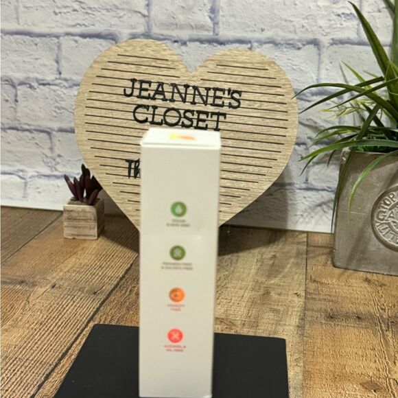 TYS BEAUTY Final Treat + Clear Hyaluronic Acid Setting Spray FULL SZ - Picture 2 of 8